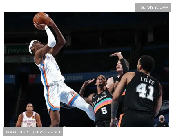 富勒姆1-0桑德兰，希门尼斯85分钟绝杀引战术争议